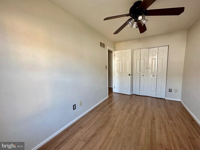 Building Photo - 623 Candlestick Ln