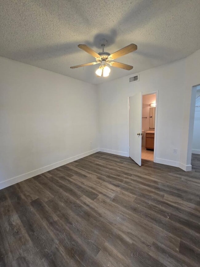 Building Photo - 2445 SW 18th Terrace