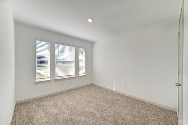 Building Photo - 7322 Marina Hts Wy