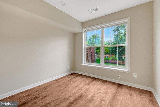 Building Photo - 43787 Tattinger Terrace