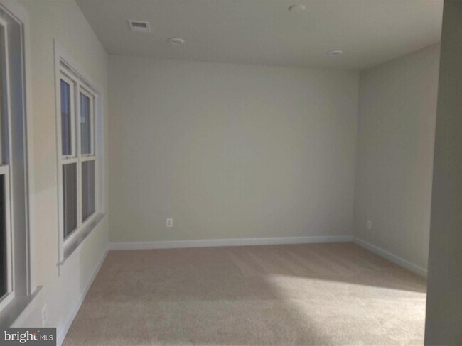 Building Photo - 13242 Woodland Pond Pl