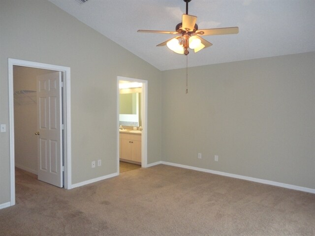 Building Photo - 4618 Castile Way S