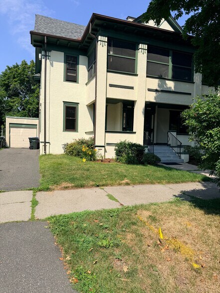 Building Photo - 62 Firglade Ave