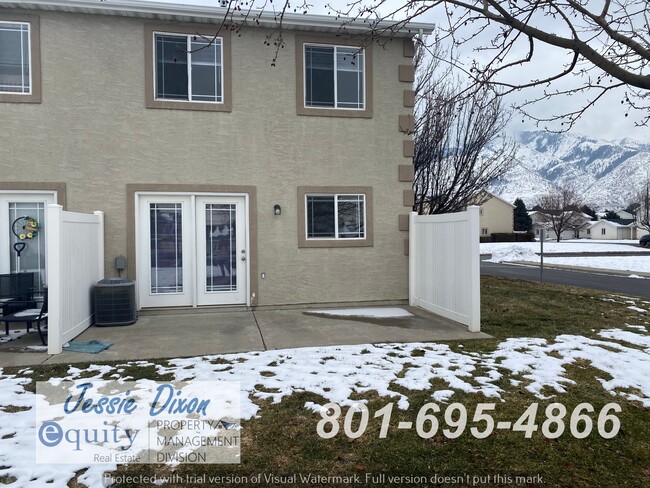 Building Photo - 2355 N 275 E