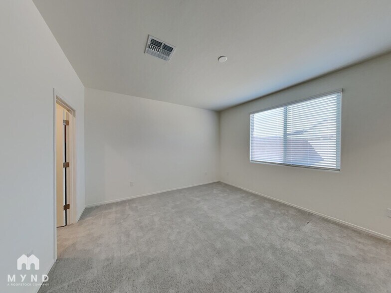 Building Photo - 7966 S Golden Bell Dr