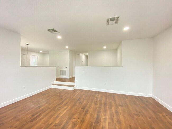 Building Photo - 13110 Moss Park Ridge Dr
