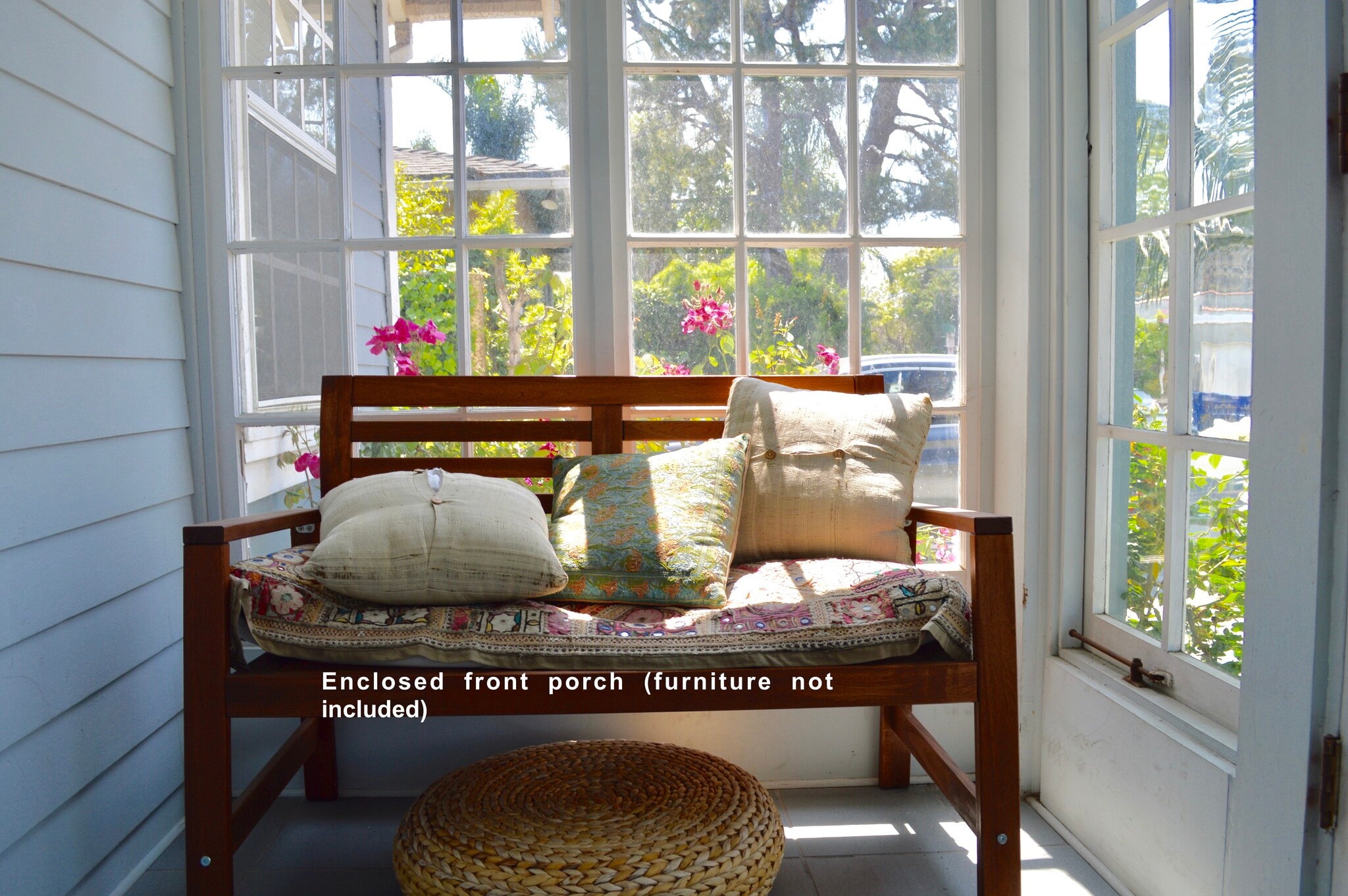 Building Photo - 648 Woodlawn Ave