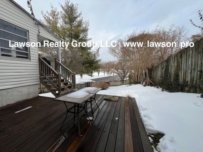 Building Photo - Heart of Grandin Court- Location, Location, Location!