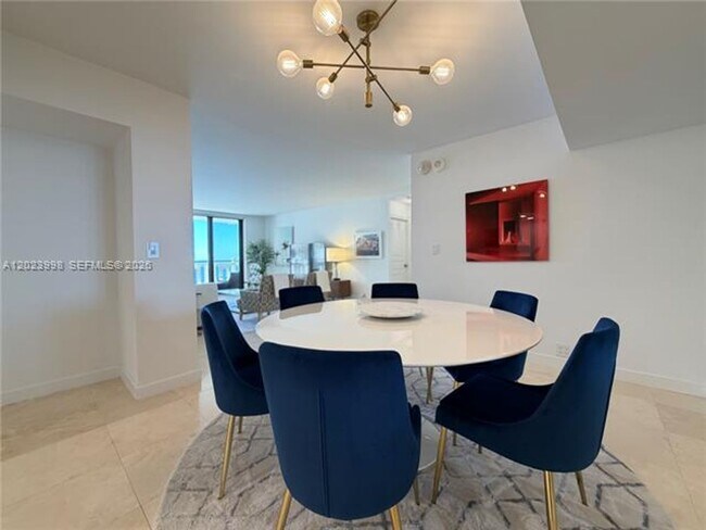 Building Photo - 1111 Crandon Blvd