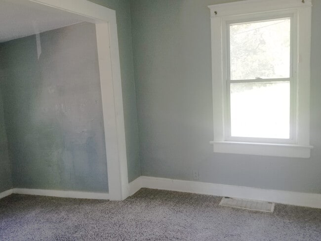 Building Photo - 8200 Wayne Ave