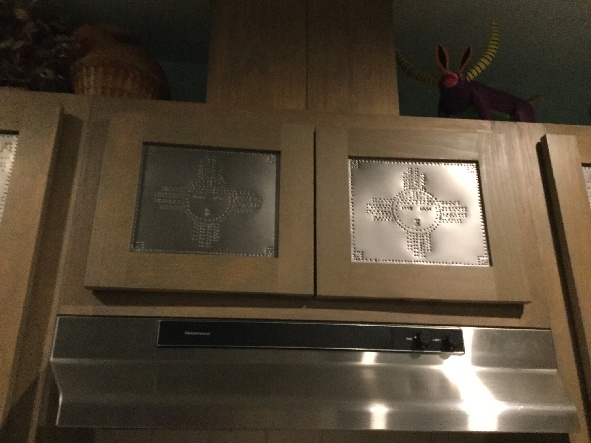 Kitchen cabinets - 1005 Calle Dorthia