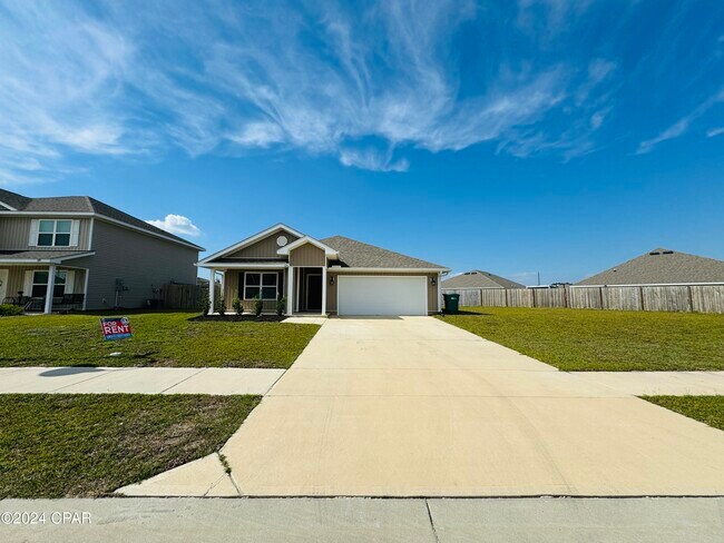 Building Photo - 120 Tiller Dr