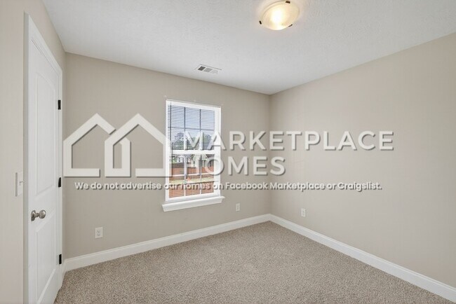 Building Photo - 134 Barbara St