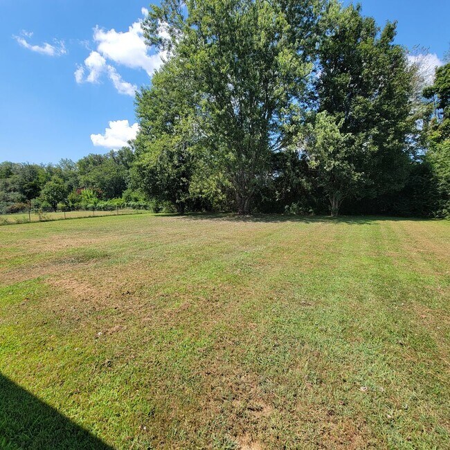 Building Photo - 3 Bed, 2 Bath Rental Home-Cookeville