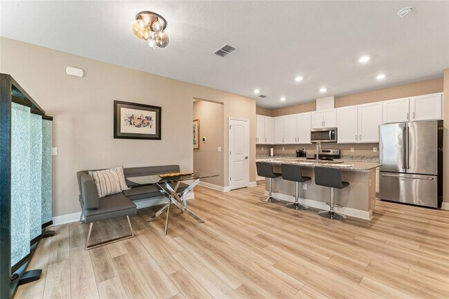 Building Photo - 9368 Sandy Bluffs Circle