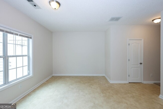 Building Photo - 7705 Commerce Ct