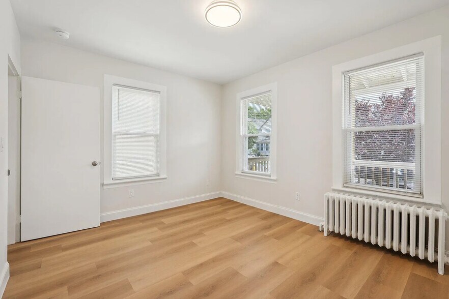 Bedroom - 332 Locust Ave