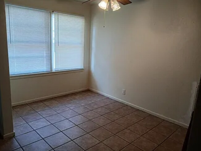 Building Photo - Charming 2-Bedroom Home in Desert Hot Springs - Just $1,800/month!