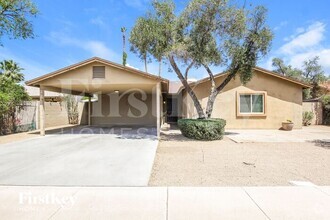 Building Photo - 2722 E Cactus Rd