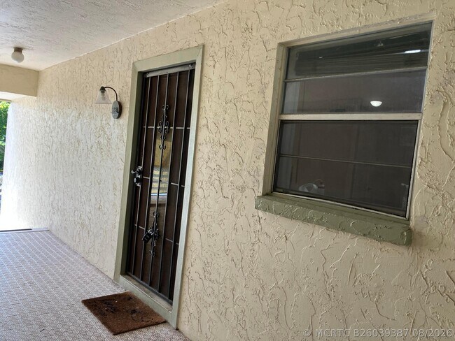 Building Photo - 1174 NW 13th St