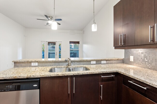 Building Photo - 870 Inman Vlg Pkwy NE