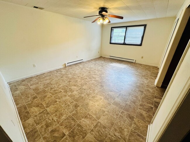 Building Photo - 604 Kelsey Ln