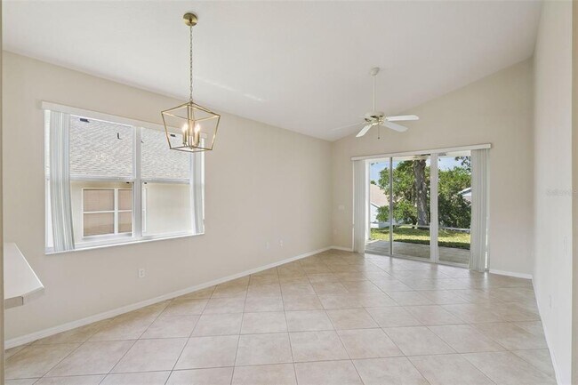 Building Photo - 771 Wolf Creek St