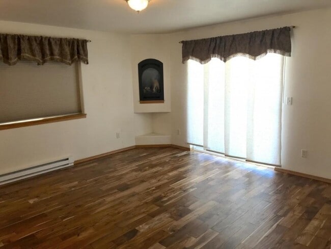 Building Photo - 60 Dayspring Loop