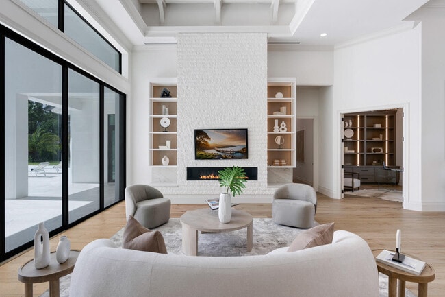 Building Photo - 14699 Black Bear Rd