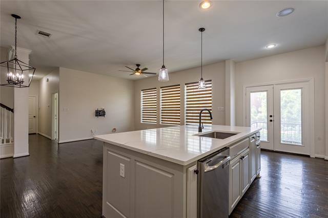 Building Photo - 6685 Escena Blvd