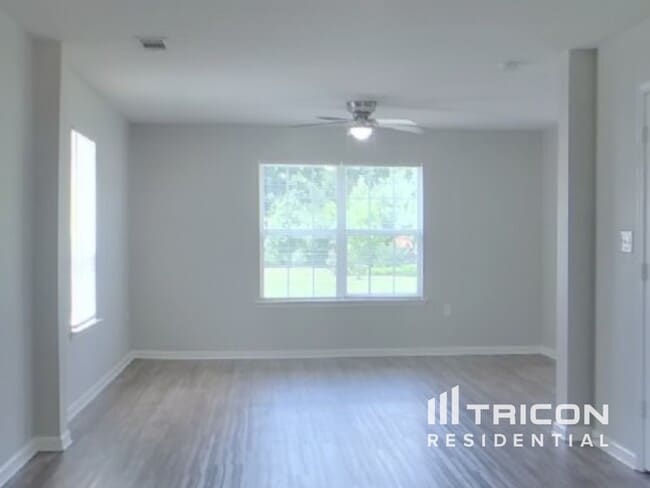 Building Photo - 5504 Graypark Dr