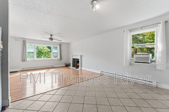 Building Photo - 33 Lodus Ct