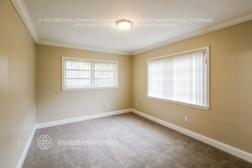 Building Photo - 2150 SW 65th Ave