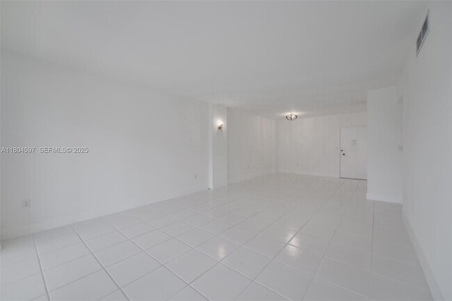 Building Photo - 1980 S Ocean Dr