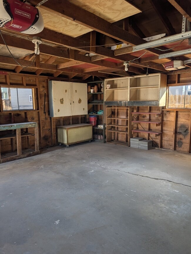 Building Photo - 1657 N Moline St