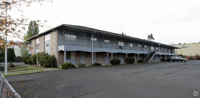 Fox Worth Apartments - Oak Terrace Apartments