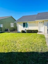 Building Photo - 906 N 34th Ave