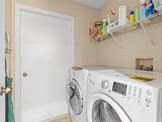 Building Photo - 9310 Rockport Pl