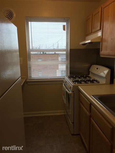 Building Photo - 439 N Frederick Ave