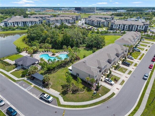 Building Photo - 10348 Oakside Dr
