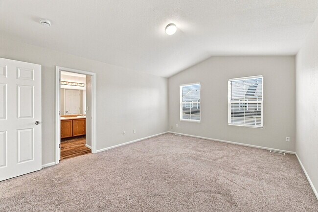 Building Photo - $2,040.95 with $300 Off the first month's rent - 2 Beds, 2.5 Baths, Townhome in Fountain with 2-C...