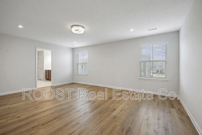 Building Photo - 380 Crownover Way