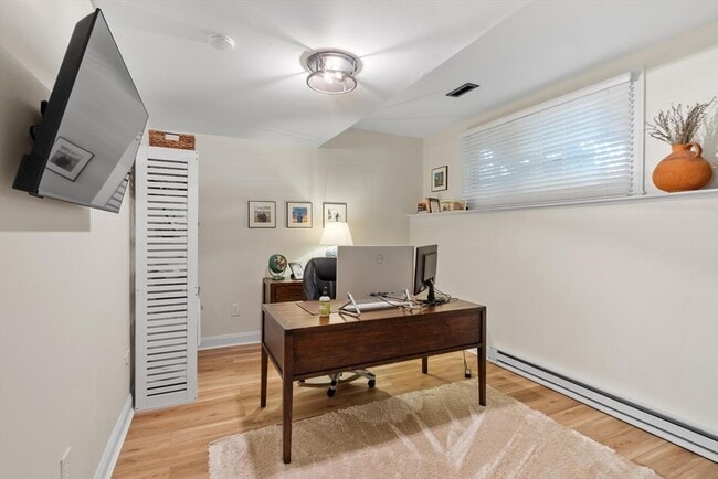 Building Photo - 270 Littleton Rd