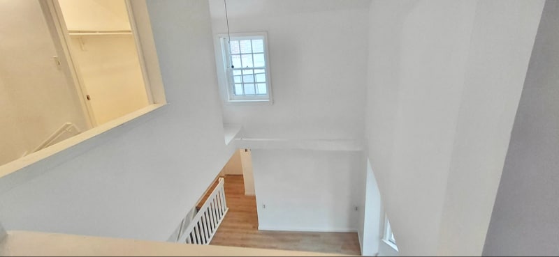 Building Photo - 301 Somerset St