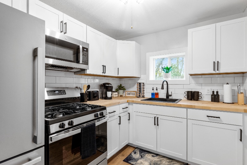 Building Photo - 231 Murray St SE