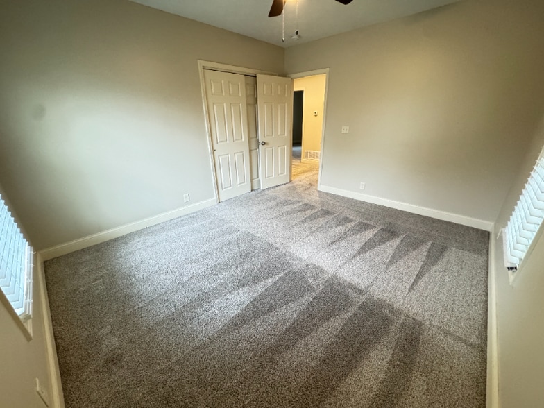 Building Photo - 2500 R St