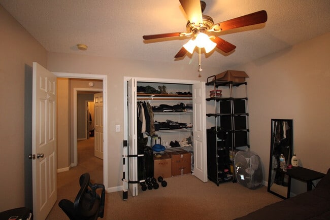Building Photo - 1835 Lirope Way