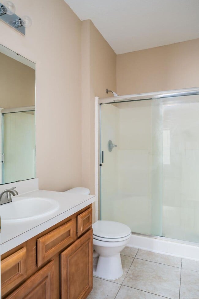 Building Photo - 3 bedroom in Jacksonville FL 32256