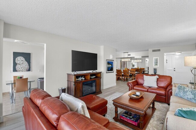 Building Photo - 3400 N Ocean Dr