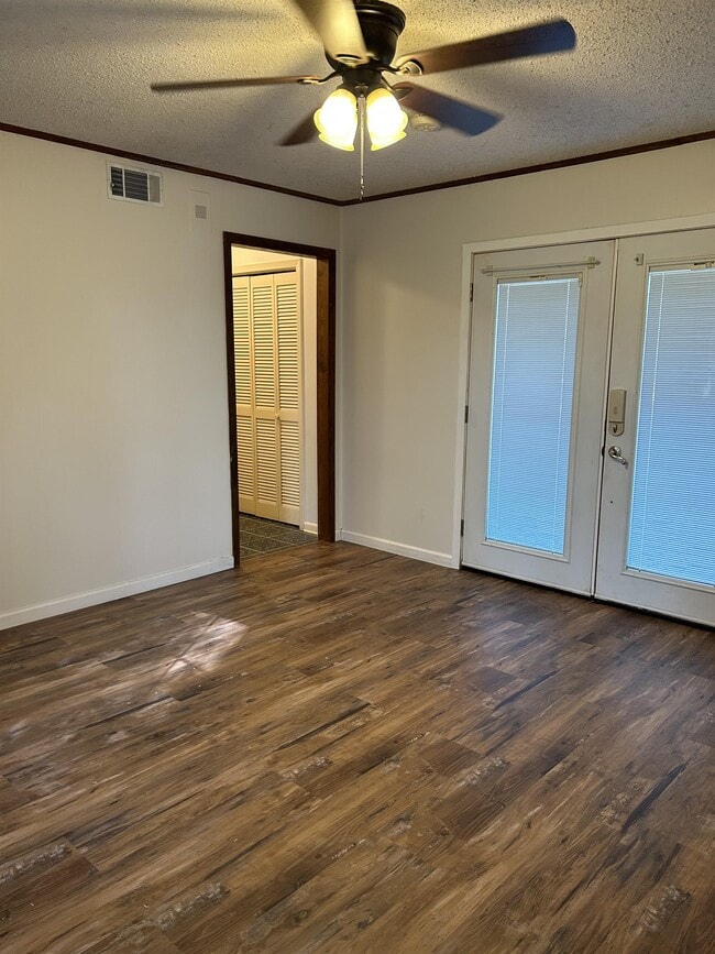 Building Photo - 141 Turtledove Dr